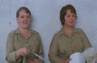 XXX Adolescente peliculas en español latino completas xxx rubia caliente es golpeada en el sofá!