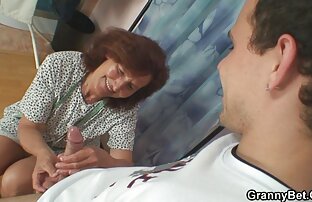 XXX Booty Milf xxx peliculas completas en español latino sentado en la cara y jugando con el coño